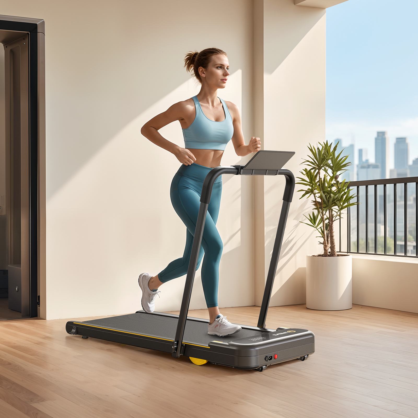 What is the Difference Between a Folding Treadmill and a Curved Treadmill?